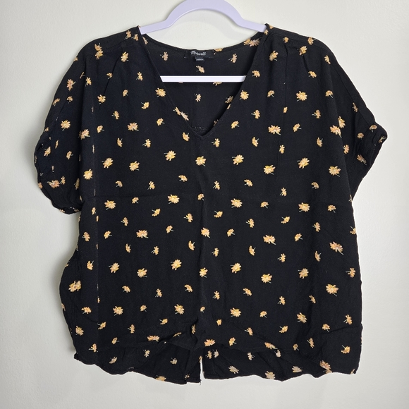 MADEWELL Drapey V-Neck Button-Back Top in French Daisies Blouse M - Picture 2 of 8